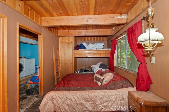 812 Arosa Drive, Crestline CA: https://media.crmls.org/medias/5d12cd5d-f47b-4845-9578-c33ee206f458.jpg