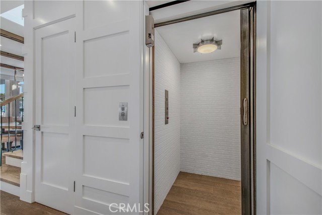 Detail Gallery Image 53 of 55 For 317 E Bay Front, Newport Beach,  CA 92662 - 3 Beds | 3/1 Baths