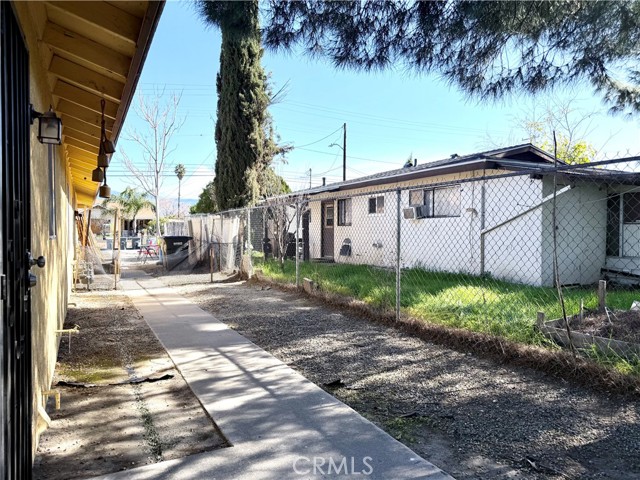 Detail Gallery Image 15 of 16 For 184 N Alessandro Ave #B,  San Jacinto,  CA 92583 - 2 Beds | 2 Baths