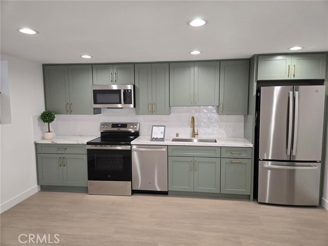 Detail Gallery Image 16 of 25 For 644 Pier Ave #5,  Santa Monica,  CA 90405 - 1 Beds | 1 Baths