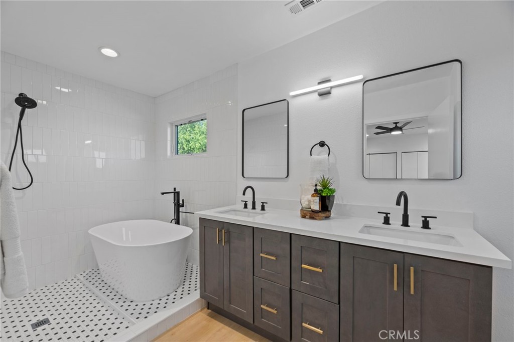 MLS #CV25265781 image #19