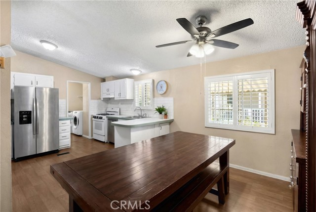 Detail Gallery Image 11 of 44 For 2851 S La Cadena Dr #26,  Colton,  CA 92324 - 4 Beds | 2 Baths