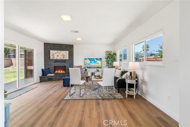 19436 Chaparral Street, Rialto CA: https://media.crmls.org/medias/5d156ecc-042b-44bb-ac88-505b36d65b58.jpg