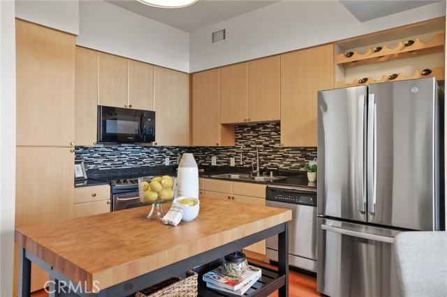 Detail Gallery Image 13 of 47 For 388 E Ocean Bld #305,  Long Beach,  CA 90802 - 2 Beds | 2 Baths