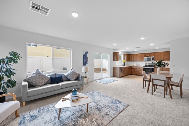 Image 3 of 27 For 2168 Redwood Lane