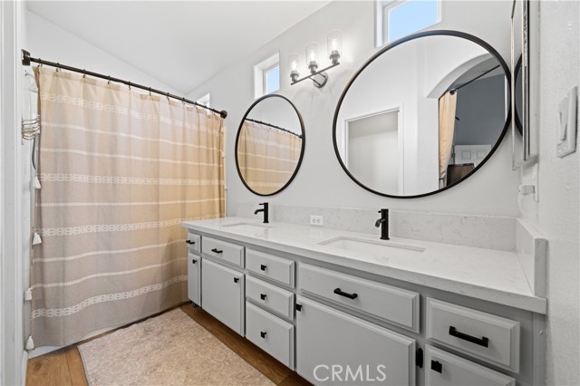 Detail Gallery Image 24 of 36 For 5314 Silvergate, Bakersfield,  CA 93313 - 3 Beds | 2 Baths