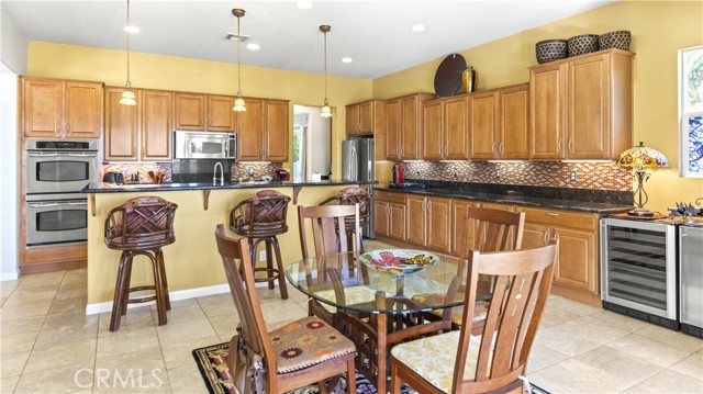 Detail Gallery Image 13 of 68 For 923 Union, Cherry Valley,  CA 92223 - 4 Beds | 3/1 Baths