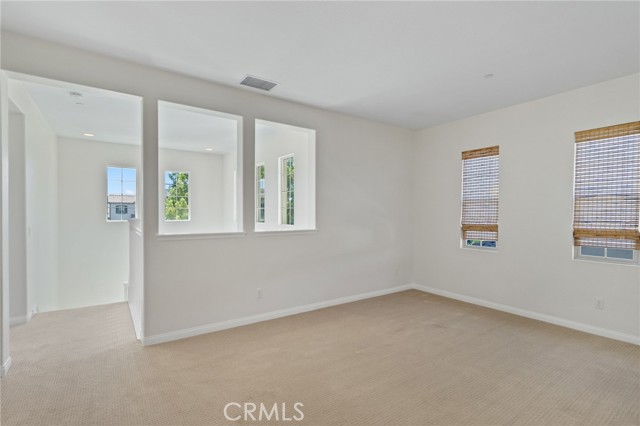 Detail Gallery Image 11 of 28 For 142 Yellow, Irvine,  CA 92618 - 4 Beds | 3 Baths