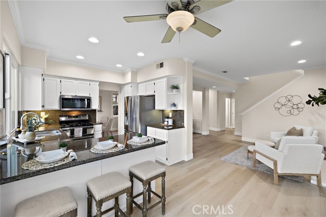 Detail Gallery Image 7 of 56 For 38 via Brida, Rancho Santa Margarita,  CA 92688 - 4 Beds | 2/1 Baths