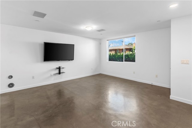 Detail Gallery Image 10 of 58 For 6566 W 85th Pl, Westchester,  CA 90045 - 3 Beds | 3 Baths