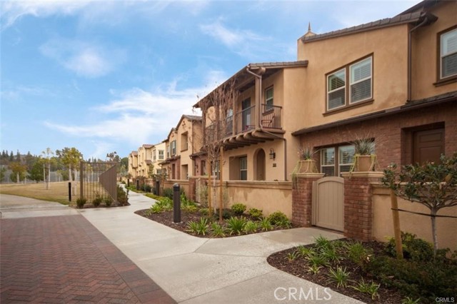 Detail Gallery Image 2 of 29 For 365 Adalina Ln, Brea,  CA 92821 - 3 Beds | 2/1 Baths