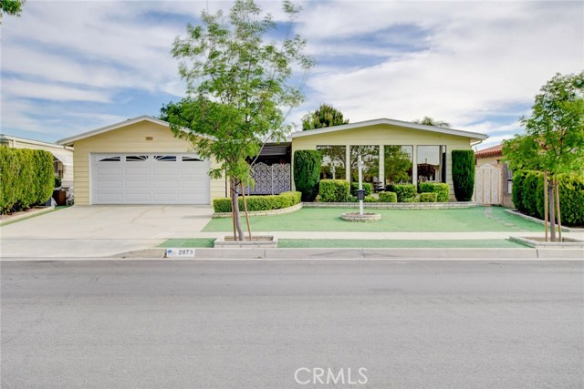 Photo of 2873 Silver Oak Way, Hemet, CA 92545