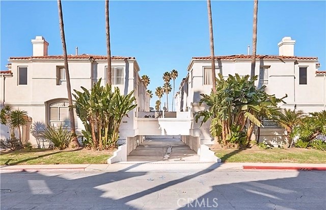 Detail Gallery Image 1 of 1 For 1629 E Palm Ave #3,  El Segundo,  CA 90245 - 3 Beds | 2/1 Baths