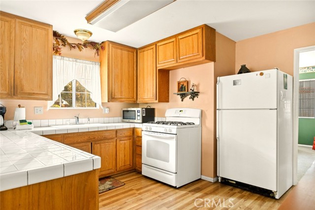 Detail Gallery Image 9 of 22 For 42557 La Cerena, Big Bear Lake,  CA 92315 - 3 Beds | 2 Baths