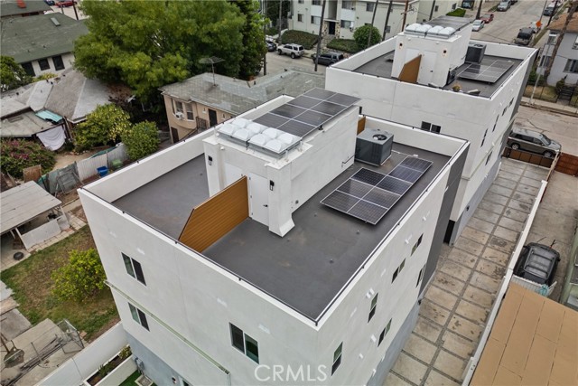 201 S Westlake Ave, Los Angeles CA: https://media.crmls.org/medias/5d19043e-2824-41b3-8e39-f5122333d838.jpg