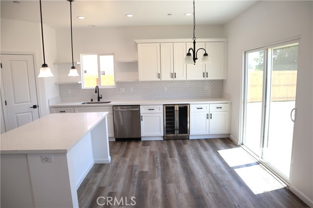 8600 Ironwood Avenue, California City CA: https://media.crmls.org/medias/5d1943a0-c545-4c79-b4fb-60041906755e.jpg