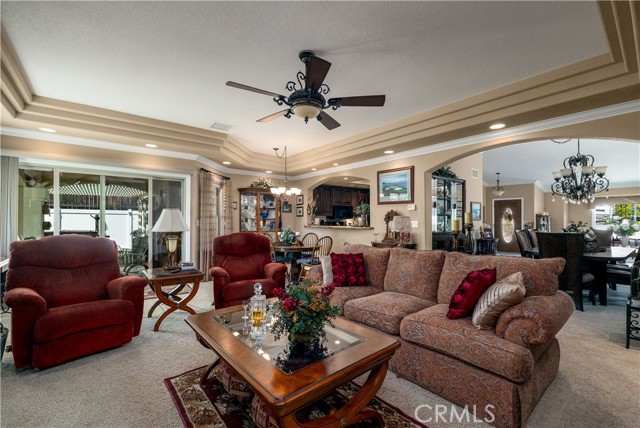 23849 Canyon Lake N Drive, Canyon Lake CA: https://media.crmls.org/medias/5d19a42b-78ab-4fcd-a56a-f748df5898ab.jpg