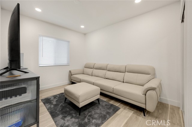 506 W Victor Avenue, Anaheim CA: https://media.crmls.org/medias/5d19b191-5cf9-4681-a665-a5a0bec10a01.jpg