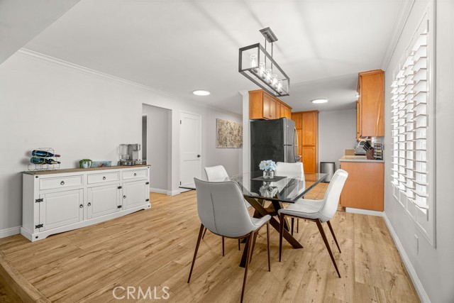 Detail Gallery Image 2 of 40 For 1321 Beryl St #101,  Redondo Beach,  CA 90277 - 3 Beds | 2/1 Baths