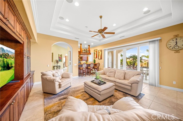 37626 Via Majorca, Murrieta CA: https://media.crmls.org/medias/5d1b7473-c0d3-4de3-9530-3df16ce1290d.jpg