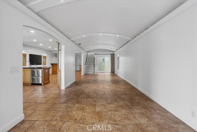 Detail Gallery Image 9 of 75 For 5580 E Saint Irmo Walk, Long Beach,  CA 90803 - 3 Beds | 2/1 Baths