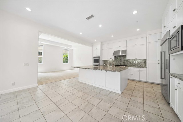 Detail Gallery Image 39 of 66 For 188 Pinnacle Dr, Lake Forest,  CA 92630 - 5 Beds | 4 Baths