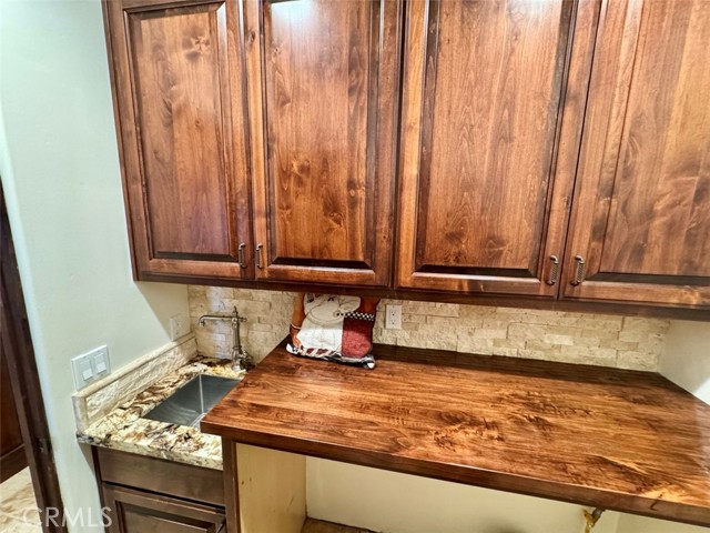 1415 Via Vallarta, Riverside CA: https://media.crmls.org/medias/5d1c5641-ef9c-4816-ab68-51c099f6e64f.jpg
