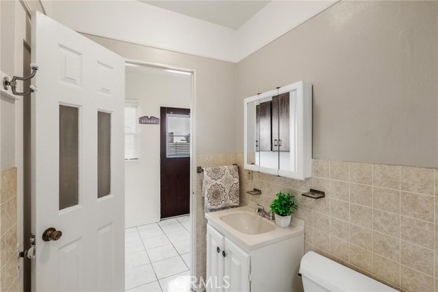 Detail Gallery Image 23 of 49 For 1641 S Fremont Ave, Alhambra,  CA 91803 - 4 Beds | 2/1 Baths