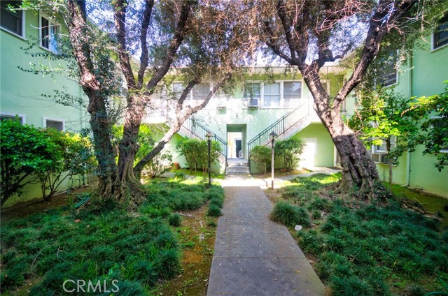 706 Brent, South Pasadena CA: https://media.crmls.org/medias/5d1c7baa-37fa-4516-a101-5bcc9f19ff9a.jpg