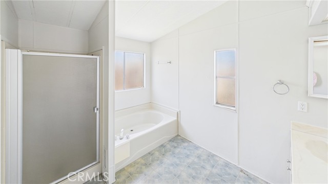 Detail Gallery Image 15 of 21 For 1550 Rimpau Ave #39,  Corona,  CA 92881 - 2 Beds | 2 Baths