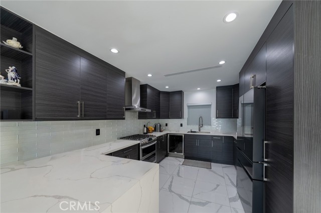 Detail Gallery Image 7 of 16 For 7719 Rhodes, North Hollywood,  CA 91605 - 3 Beds | 2 Baths