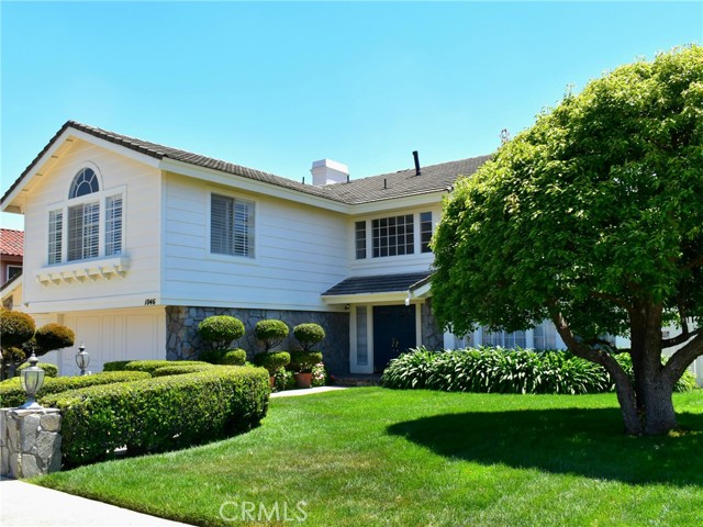 Detail Gallery Image 9 of 10 For 1046 W Westridge Ct, Upland,  CA 91786 - 4 Beds | 3 Baths