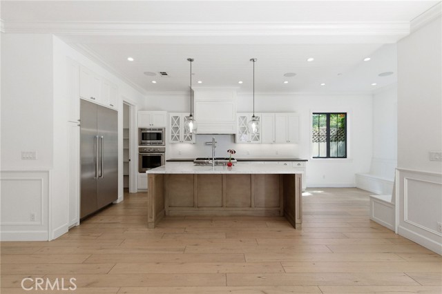 Detail Gallery Image 14 of 59 For 1405 Oak Ave, Manhattan Beach,  CA 90266 - 4 Beds | 4/1 Baths