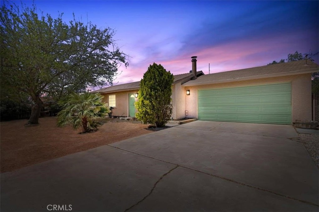 10033 E Ave R-2