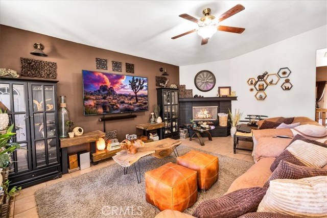 Detail Gallery Image 5 of 41 For 72130 Sunnyslope Dr, Twentynine Palms,  CA 92277 - 3 Beds | 2 Baths