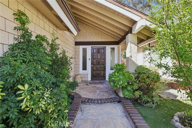 Detail Gallery Image 2 of 64 For 22625 Wood Shadow Ln, Lake Forest,  CA 92630 - 5 Beds | 3 Baths