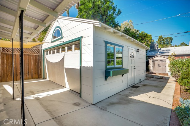 Detail Gallery Image 22 of 30 For 5239 Comercio Ave, Woodland Hills,  CA 91364 - 2 Beds | 1 Baths