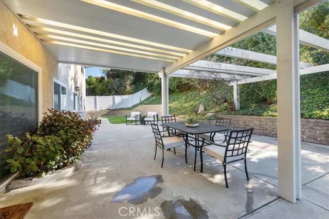 4040 Montaigne Way, Palos Verdes Peninsula, California 90274, 5 Bedrooms Bedrooms, ,3 BathroomsBathrooms,Residential,For Sale,Montaigne Way,SB25033472