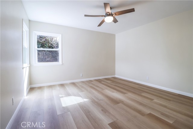 21032 Cantara Street, Canoga Park CA: https://media.crmls.org/medias/5d203130-8144-423f-b007-635f63eff190.jpg