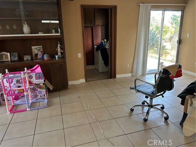 4644 La Canada Road, Fallbrook CA: https://media.crmls.org/medias/5d209347-9882-4dba-8134-4e63b61beaf6.jpg