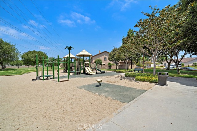 Detail Gallery Image 60 of 67 For 18817 Tomahawk Street, Fountain Valley,  CA 92708 - 5 Beds | 3 Baths