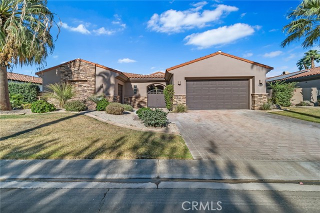 201 Loch Lomond Road, Rancho Mirage, CA 92270