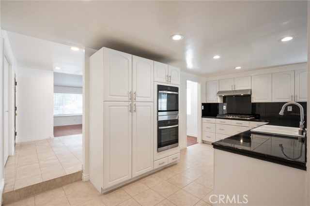 Detail Gallery Image 8 of 24 For 29211 Indian Valley Rd, Rancho Palos Verdes,  CA 90275 - 4 Beds | 2 Baths