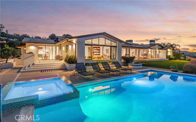 38 Saddleback, Rolling Hills CA: https://media.crmls.org/medias/5d22ba92-e10b-482a-a1da-76092c8d492f.jpg