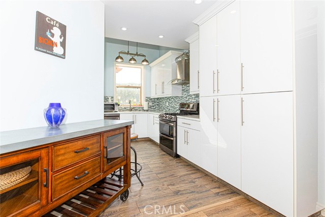 Detail Gallery Image 11 of 75 For 9334 Wayside Dr, Sunland,  CA 91040 - 3 Beds | 2 Baths