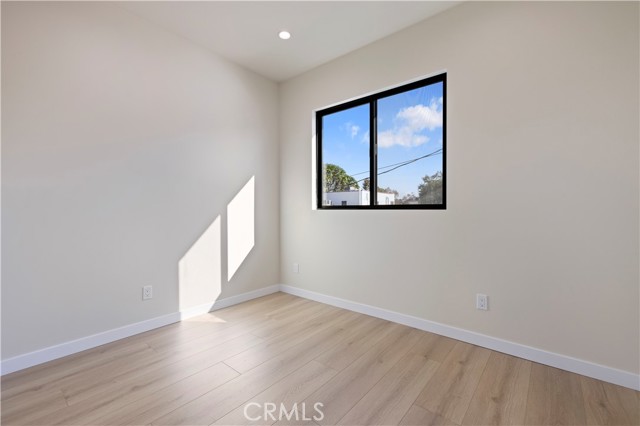 Detail Gallery Image 52 of 73 For 4026 Garden Ave, Los Angeles,  CA 90039 - 5 Beds | 4/2 Baths