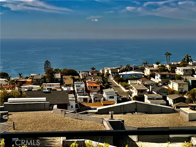 Detail Gallery Image 6 of 32 For 969 Acapulco St, Laguna Beach,  CA 92651 - 3 Beds | 2/1 Baths