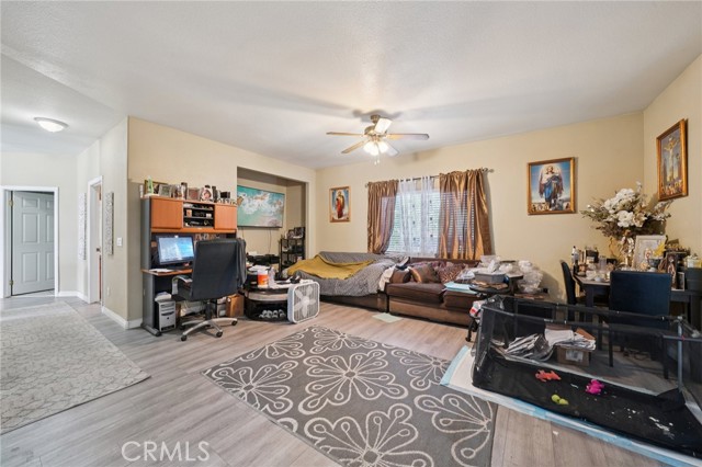 Detail Gallery Image 7 of 62 For 16638 Shuning Ct, Moreno Valley,  CA 92551 - 4 Beds | 3 Baths