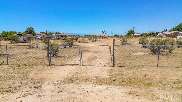 0 KIOWA Road, Apple Valley CA: https://media.crmls.org/medias/5d2527a3-aedf-4fc3-a5fd-4f71525b8388.jpg