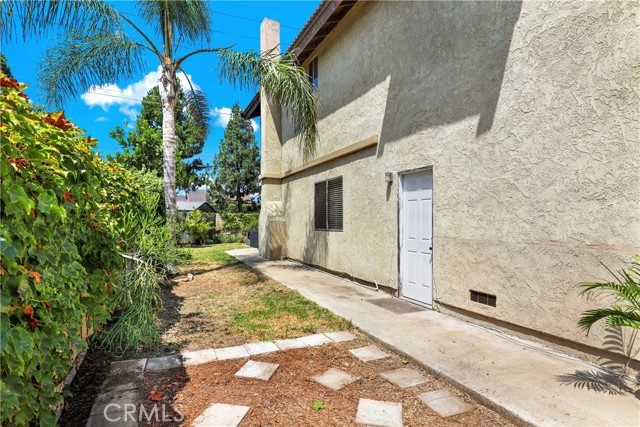 18417 Mount Kristina Street, Fountain Valley CA: https://media.crmls.org/medias/5d2533b8-b3da-46c9-a85f-e2546e966529.jpg